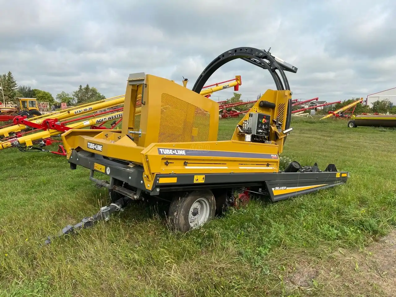 Gallery image 1 for New 2023 Tubeline Manufacturing Ltd TL50LSV Bale Wrapper