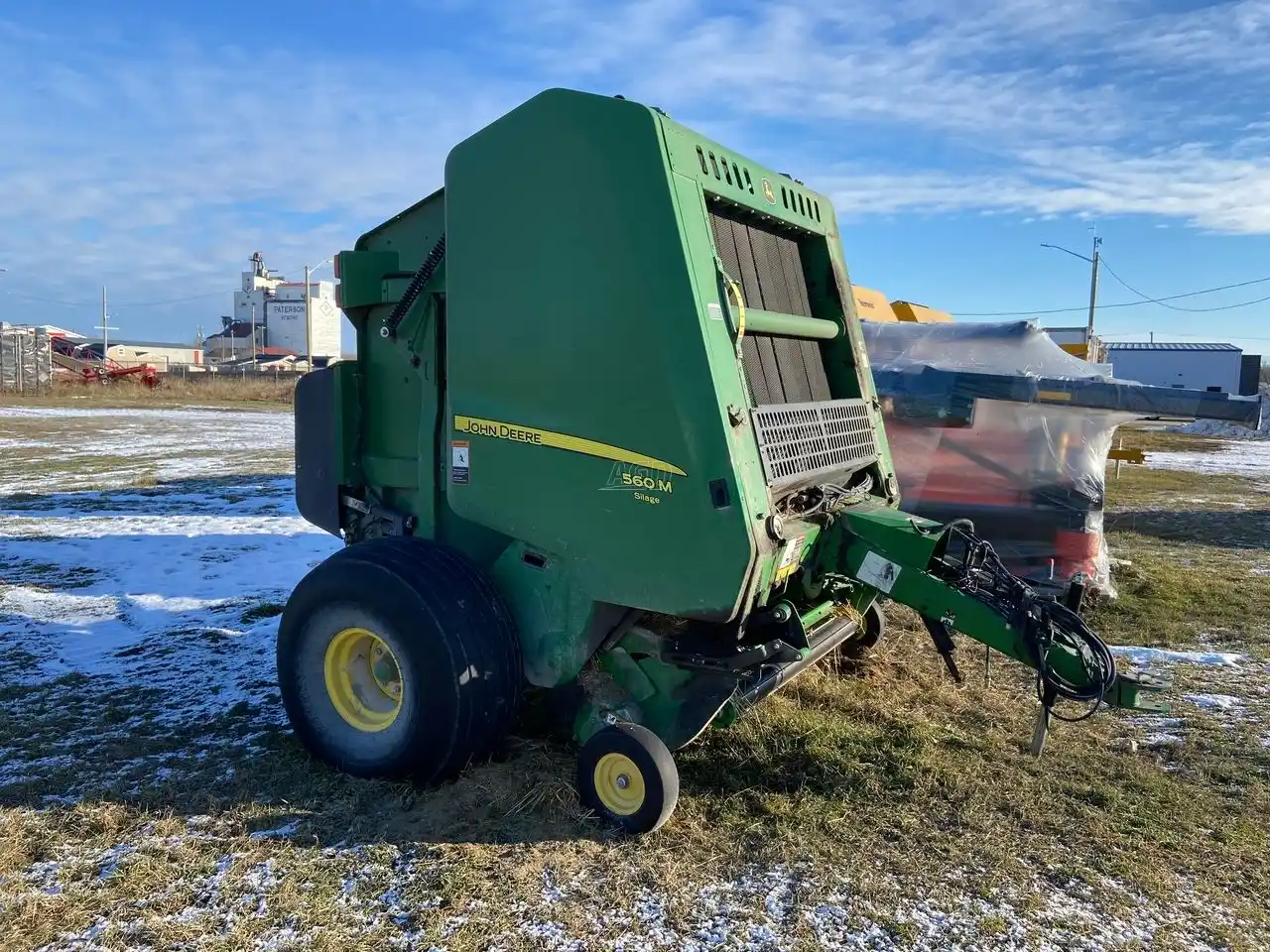 Gallery image 1 for Used 2020 John Deere 560M Round Baler