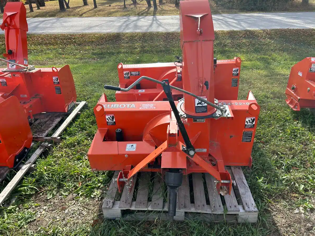 Gallery image 2 for Used Kubota K54-22-06B Snow Blower