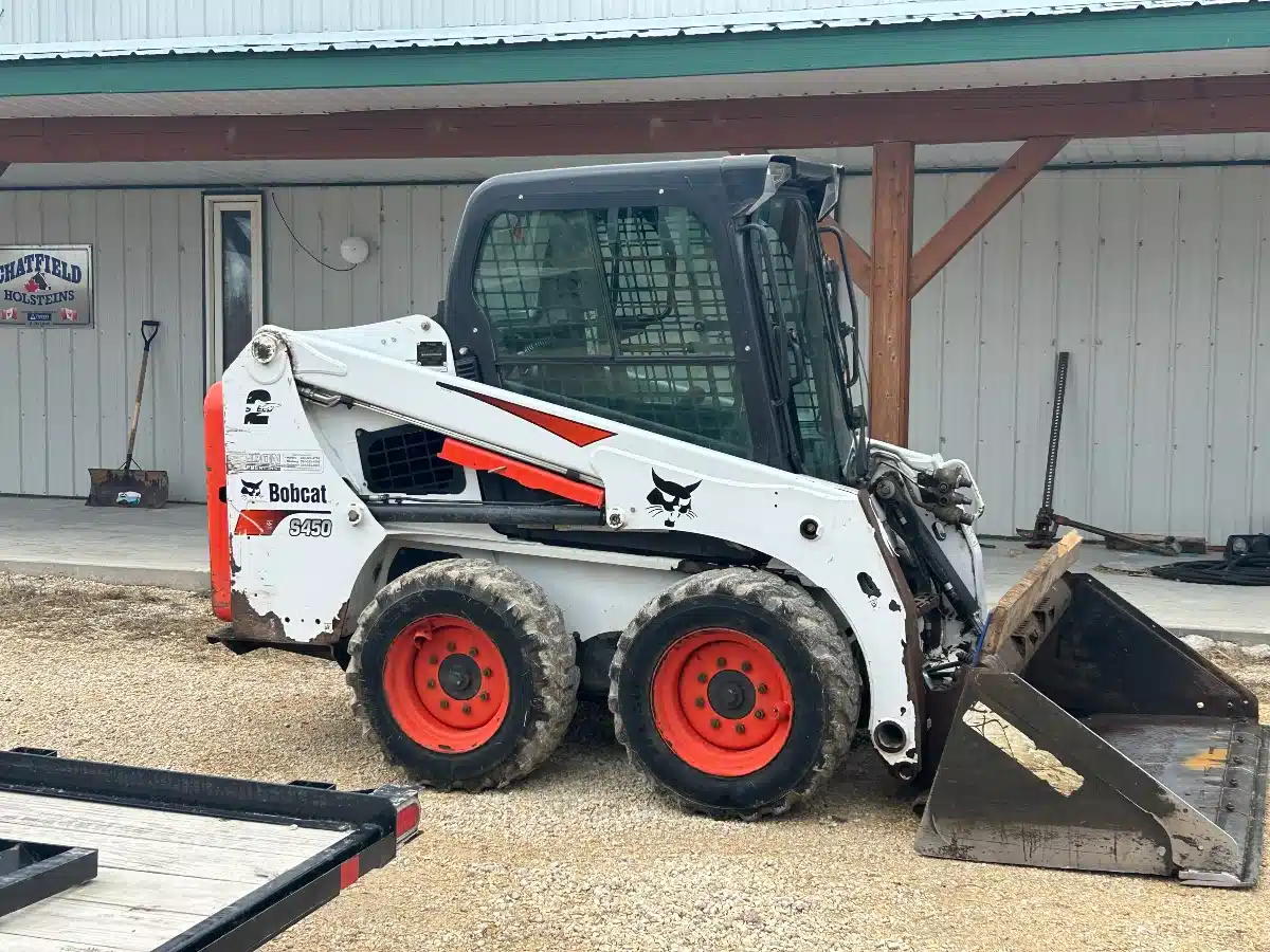 Gallery image 1 for Used 2017 Bobcat S450 Skid Steer