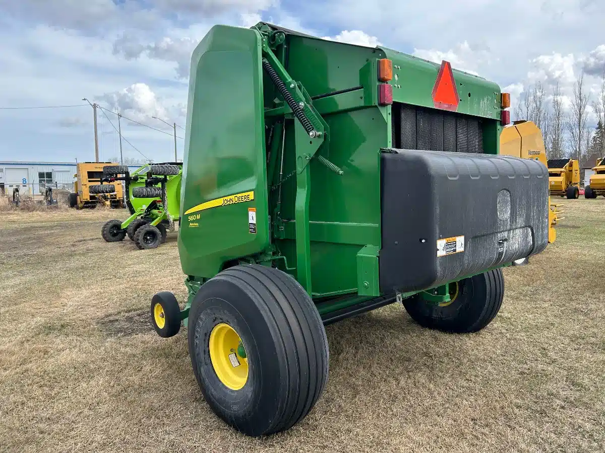 Gallery image 2 for Used 2019 John Deere 560M Round Baler