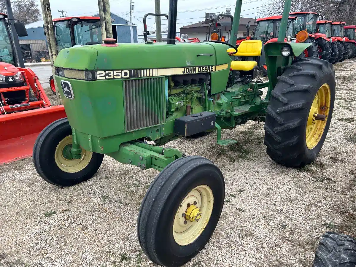 Used 1983 John Deere 2350 Tractor