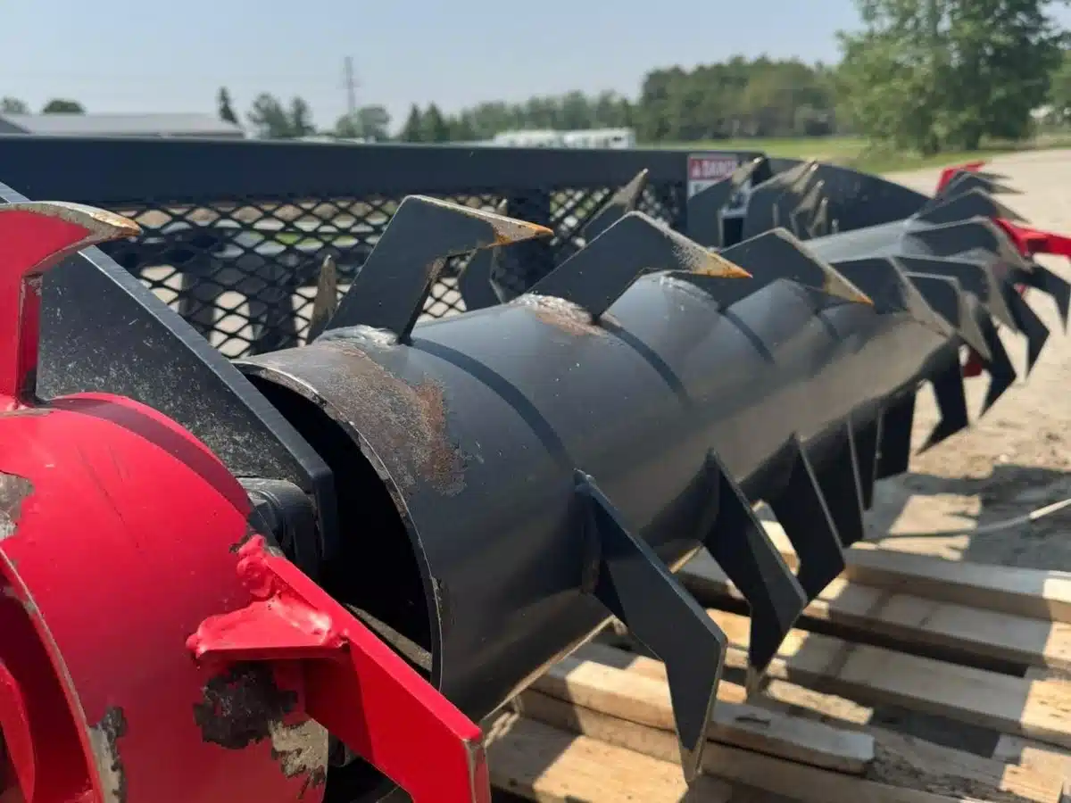 Gallery image 2 for Used Bunk Shaver 4384 Silage Defacer