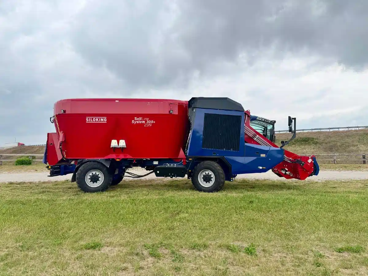 Gallery image 2 for New Siloking SELFLINE 4.0 300+ 2519-22 4x4 TMR Mixer