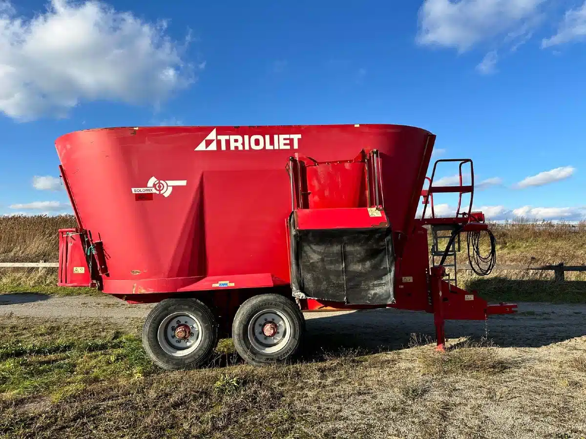 Gallery image 1 for Used Trioliet 2-2800 TMR Mixer