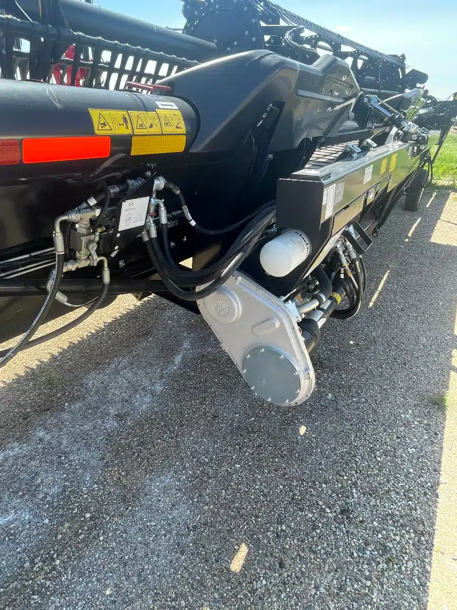 Gallery image 2 for 2021 MacDon FD140 Header - Flex Draper