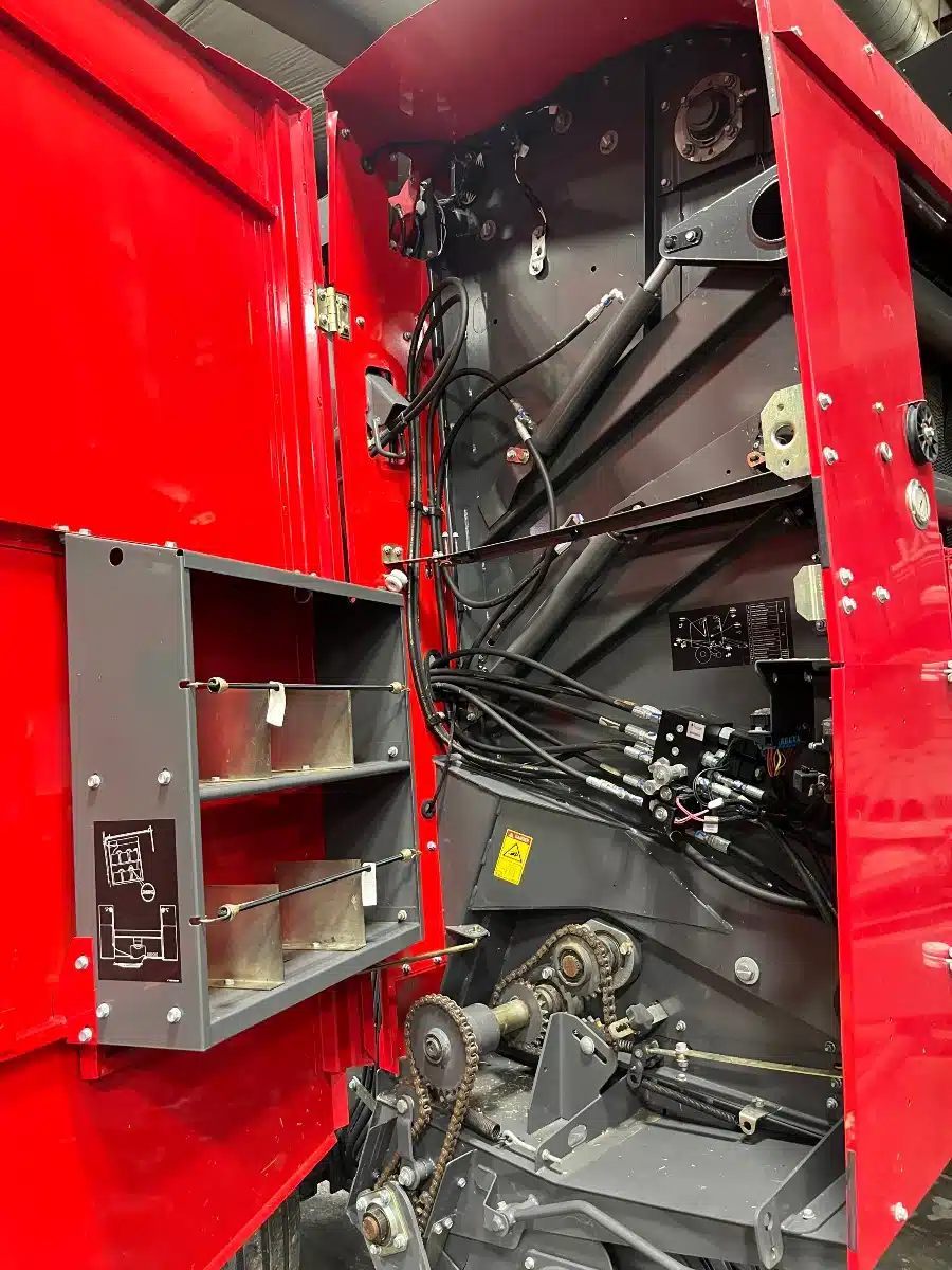 Gallery image 2 for 2021 Massey Ferguson 2956A Round Baler