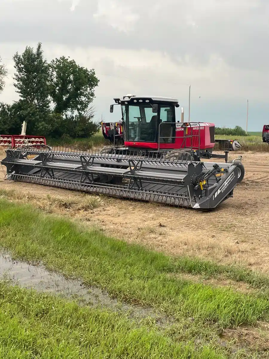Photo de la Galerie 1 pour 2017 Massey Ferguson WR9860 Andaineur