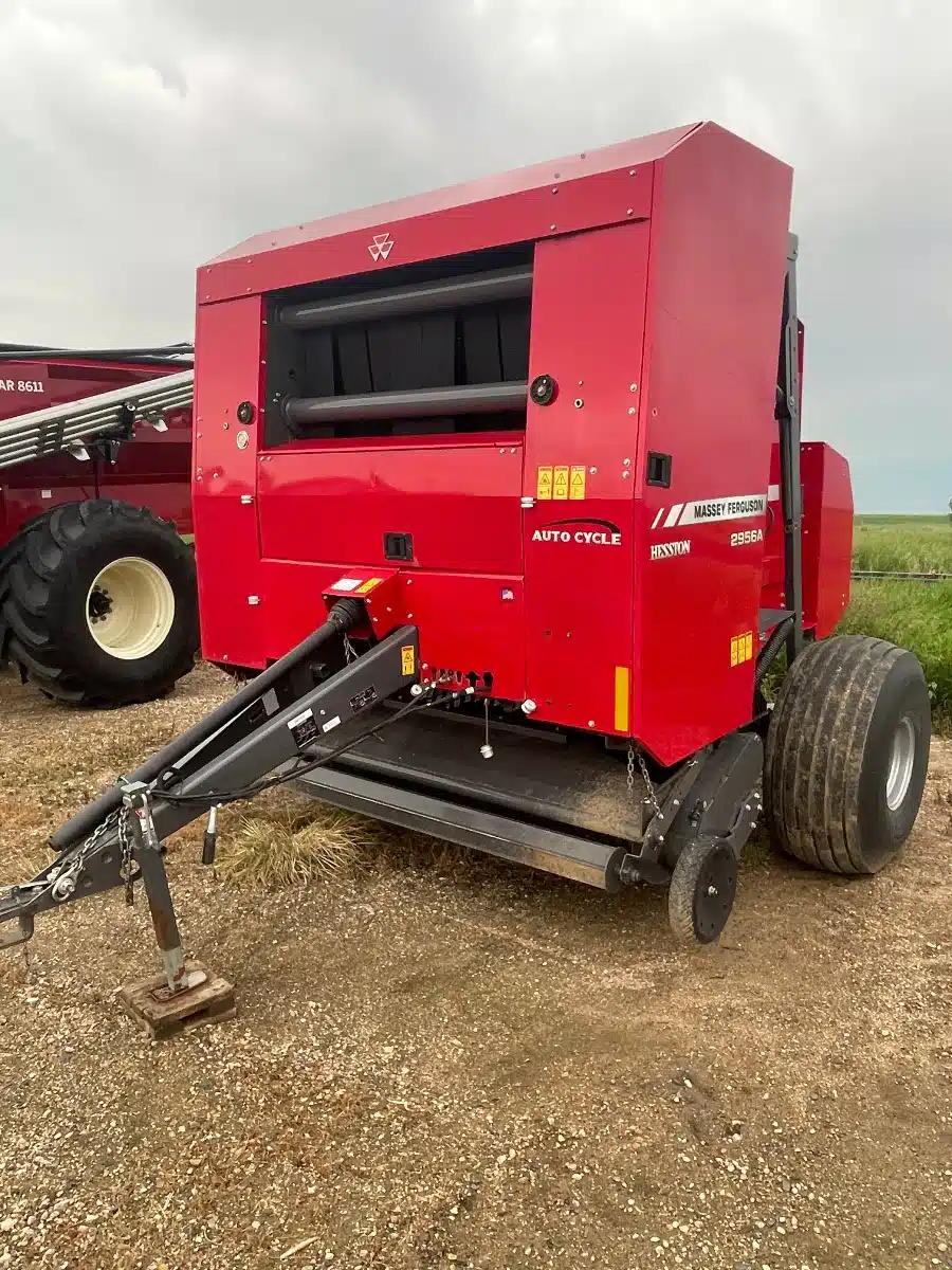 Gallery image 1 for 2019 Massey Ferguson 2956A Round Baler