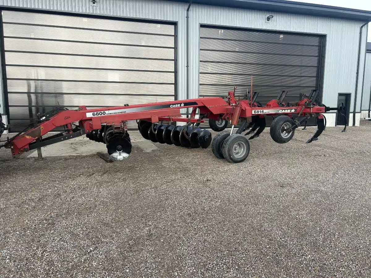 Used Case IH 6800 Disc Ripper