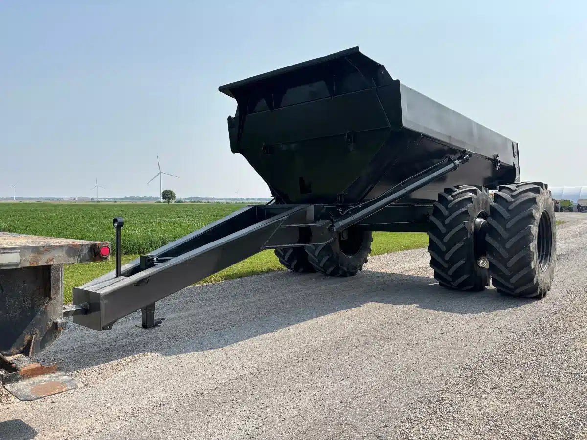 Gallery image 2 for Used 2025 Bluecoast Built 35 ton Trailer - Dump