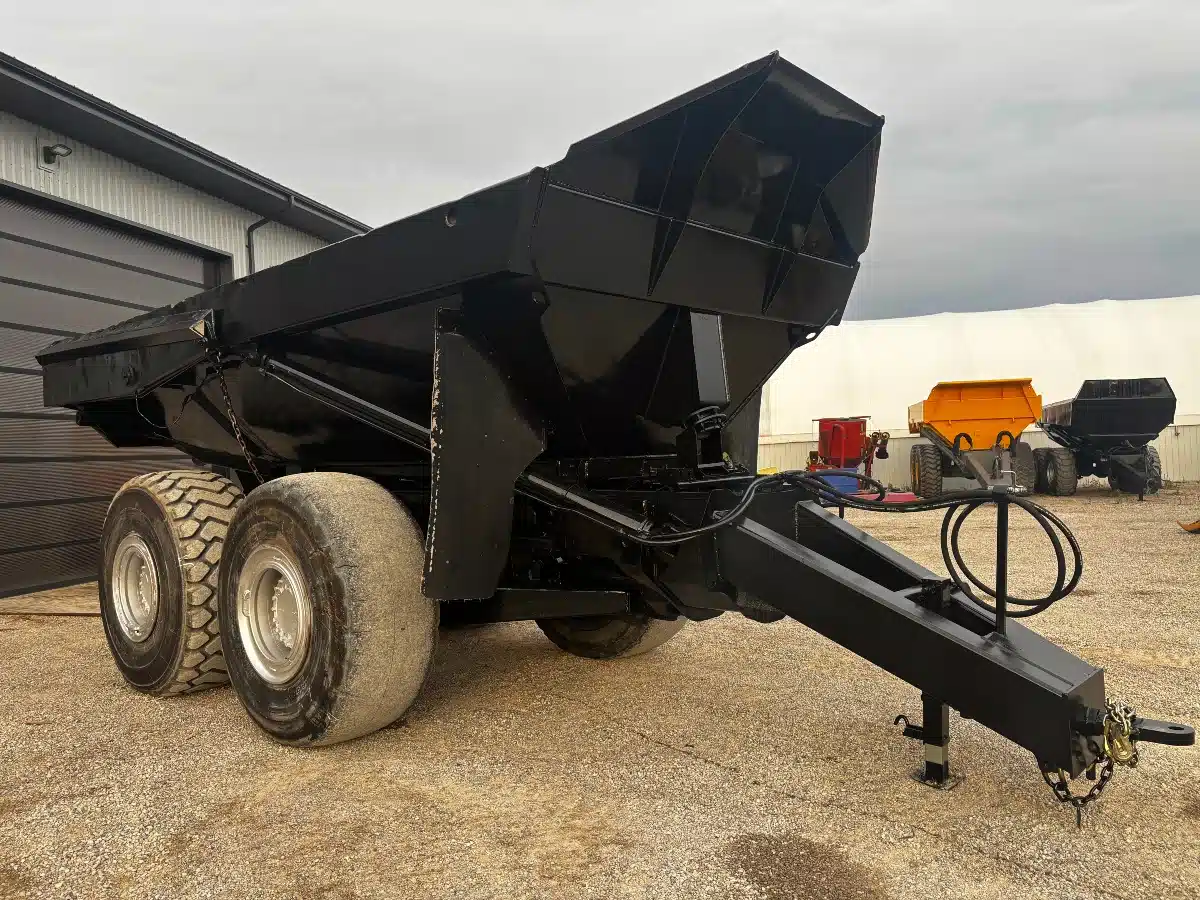 Gallery image 2 for Caterpillar 35 Ton Trailer - Dump