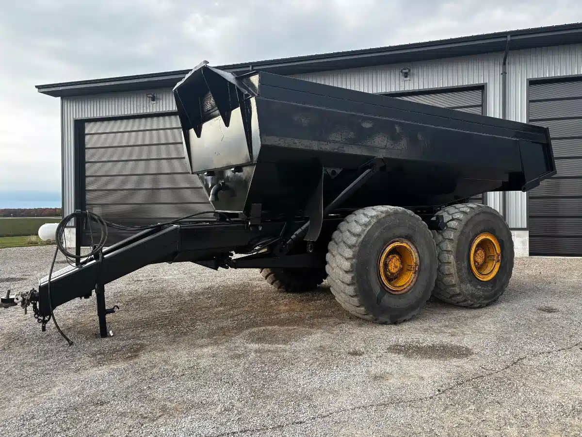 Used 2025 Volvo 40 Ton Trailer - Dump