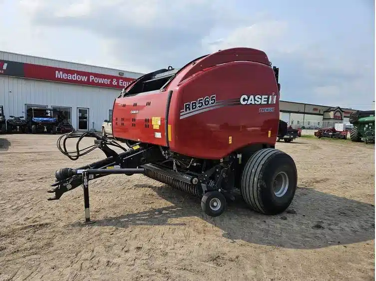 Gallery image 1 for Used 2020 Case IH RB565 Prem HD Round Baler