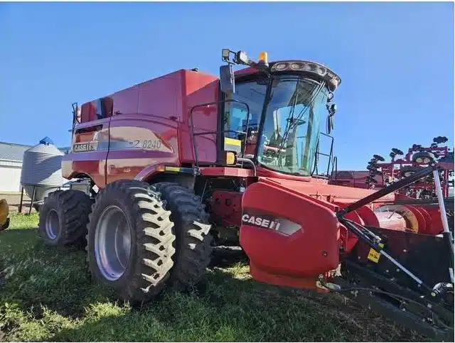 Gallery image 2 for Used 2016 Case IH 8240 Combine