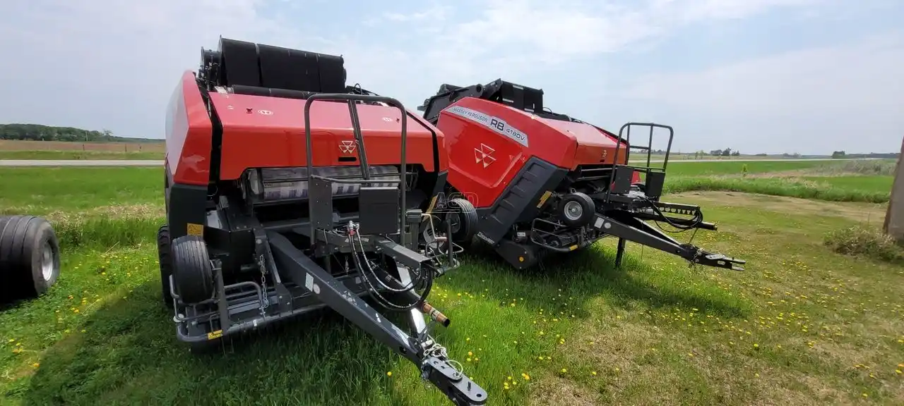 Gallery image 1 for New 2023 Massey Ferguson RB 4180V Round Baler