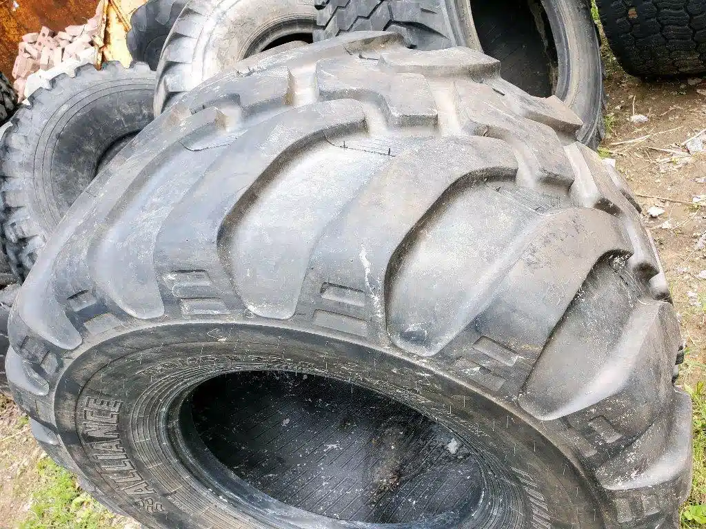 Alliance 750-45R22.5 Tires