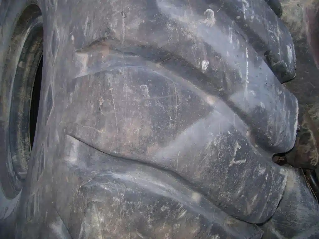 Photo de la Galerie 2 pour Goodyear PNEU 29.5-29 GOODYEAR 29.5R25 Pneus