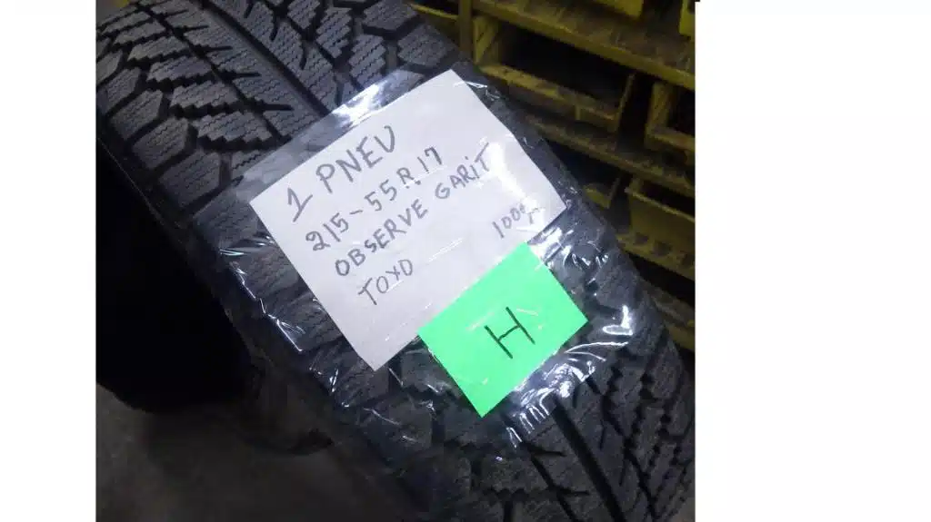 Gallery image 1 for Toyo 215-55R17 Tires