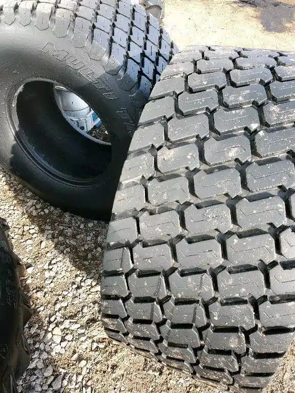 Gallery image 2 for Titan 44-18.00-20 Tires