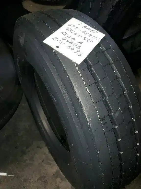 Gallery image 1 for Sailun 235-75R17.5 Tires