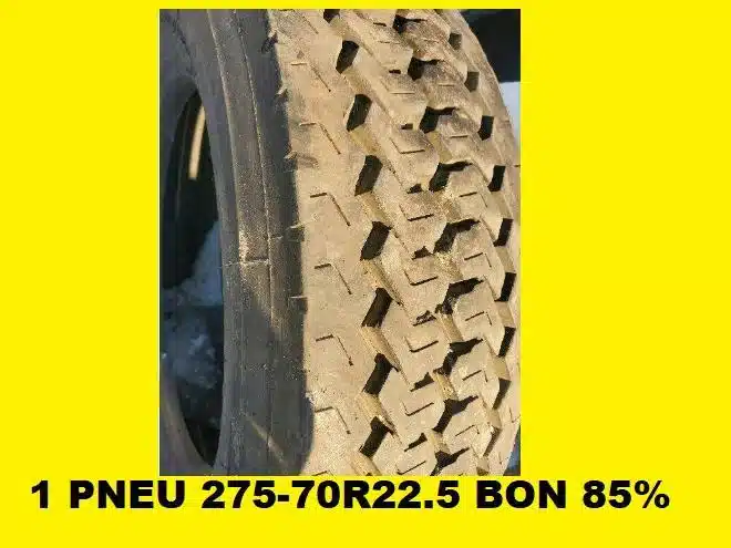 Gallery image 1 for PNEU 275-70R22.5 USAGE PAS RECHAPE Tires