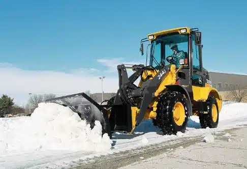 Gallery image 2 for John Deere PNEU 405-70R20 RECHAPE NEUF SNOW+ 400-70R20 Tires & Rims