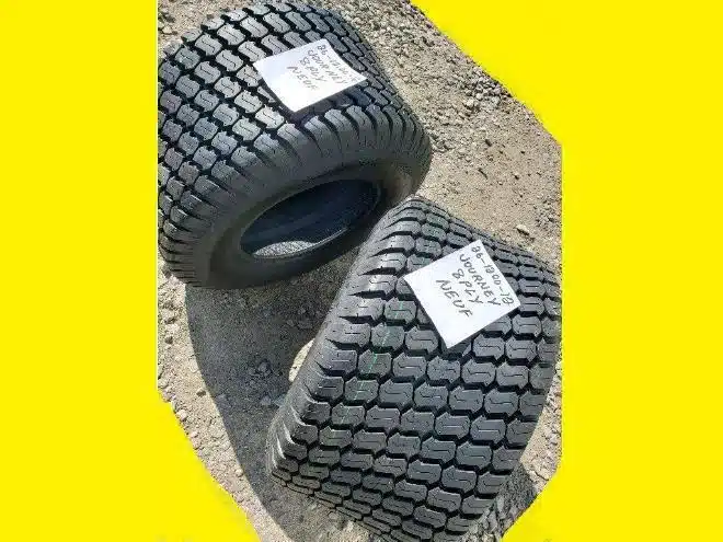 Photo de la Galerie 1 pour Mirage Tires 26-12.00-12 Pneus
