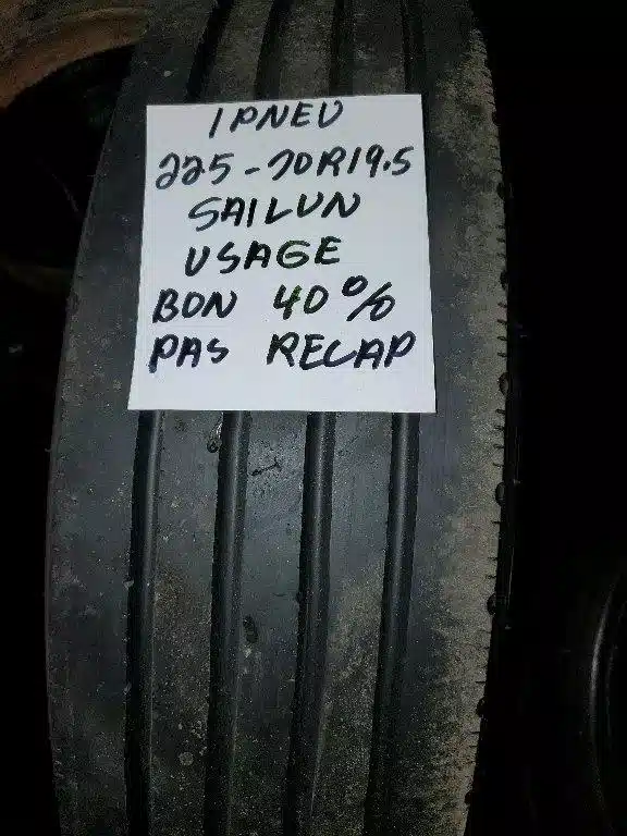 Gallery image 2 for Sailun 225-70R19.5 Tires