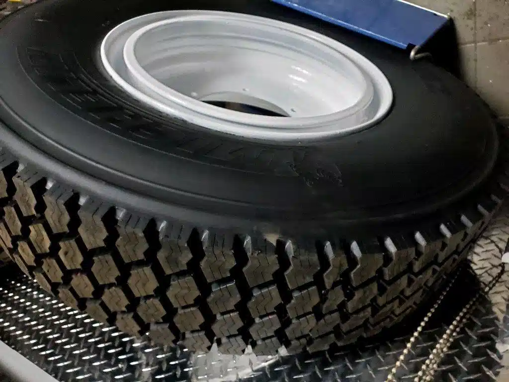 Gallery image 2 for Michelin 280-85R24 Tires & Rims