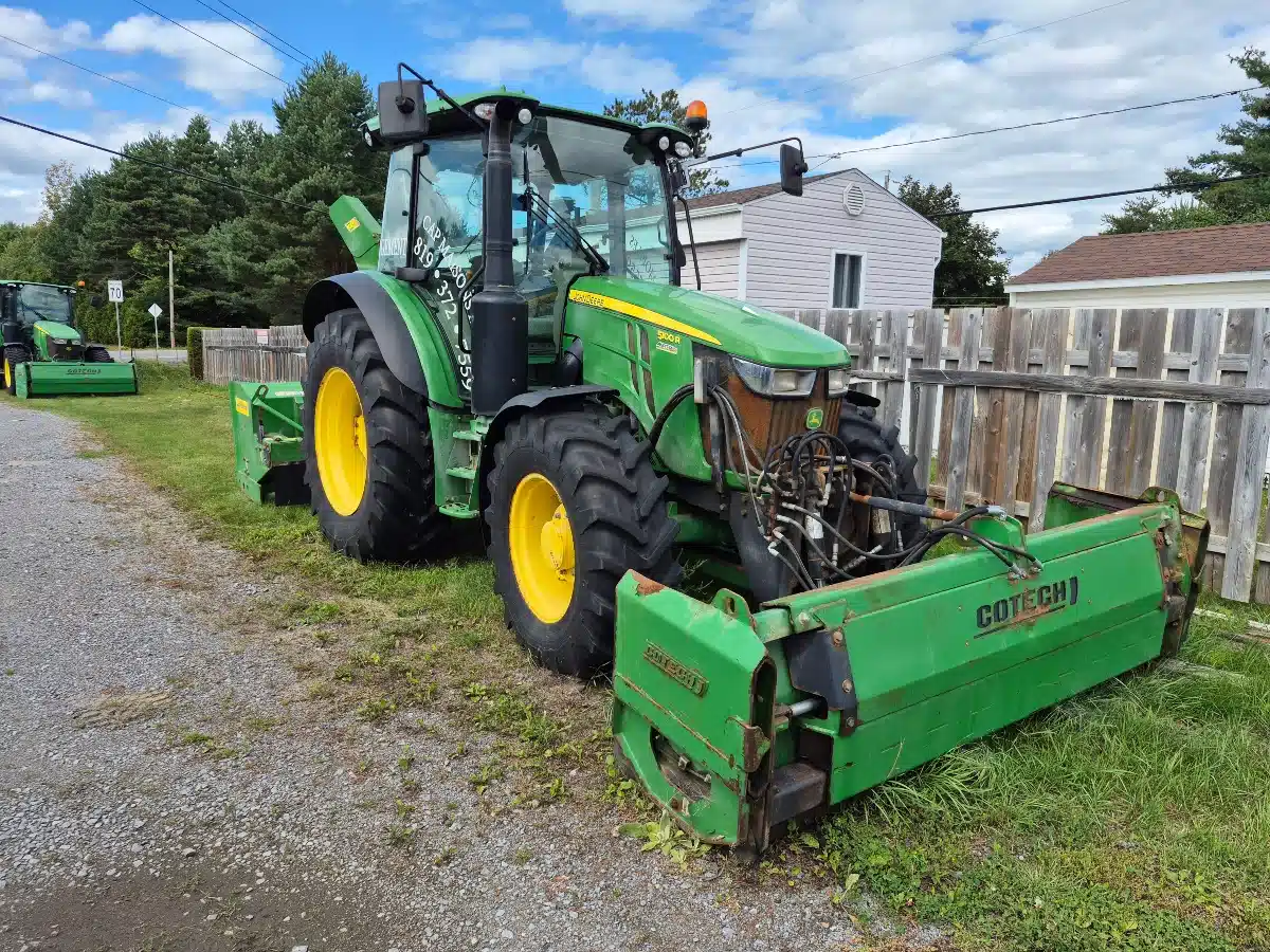 Photo de la Galerie 1 pour 2018 John Deere 5100R Tracteur