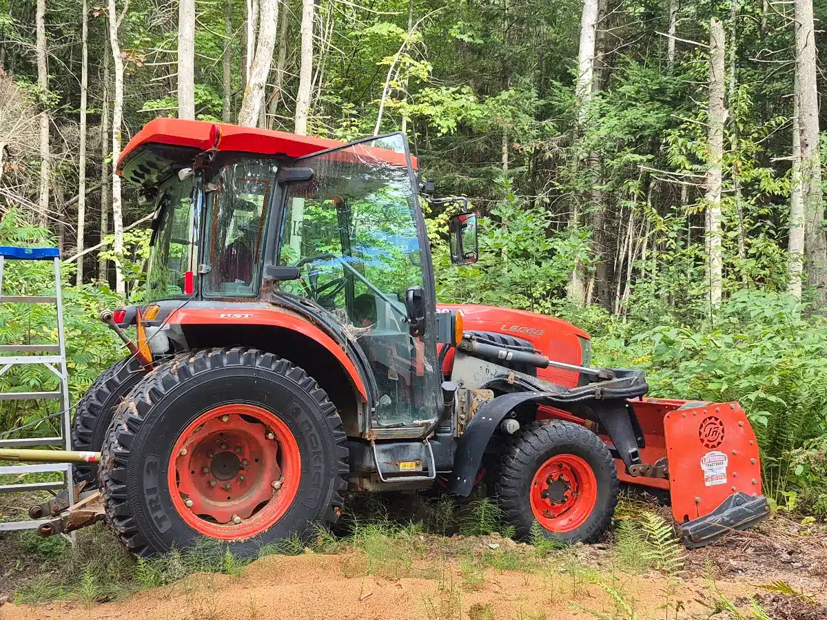Gallery image 2 for 2019 Kubota L6060 Tractor