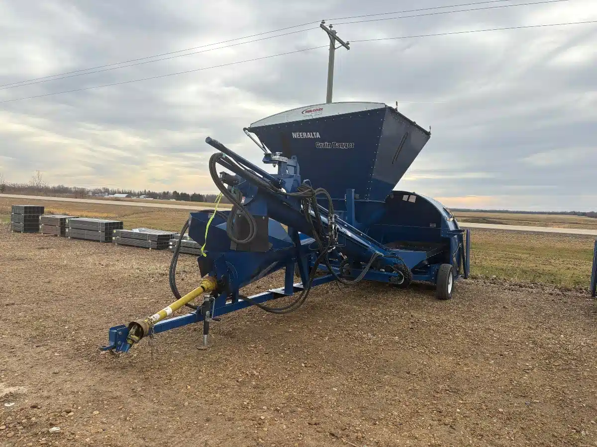 2011 Neeralta GB 1016 Grain Bagger