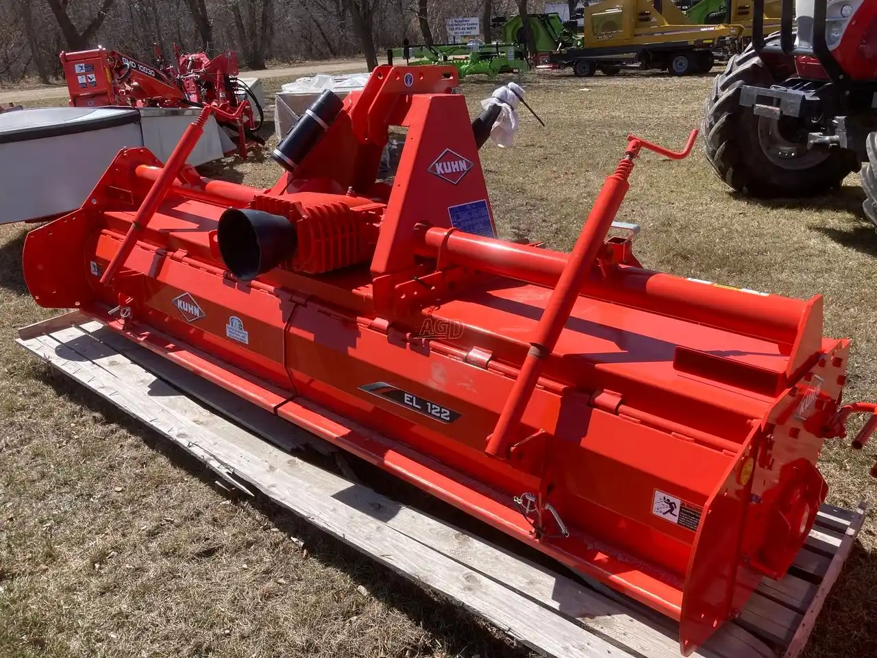 Gallery image 2 for New Kuhn EL 122-300 Rotary Tiller