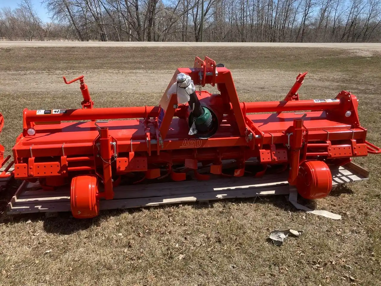 Gallery image 1 for New Kuhn EL 122-300 Rotary Tiller