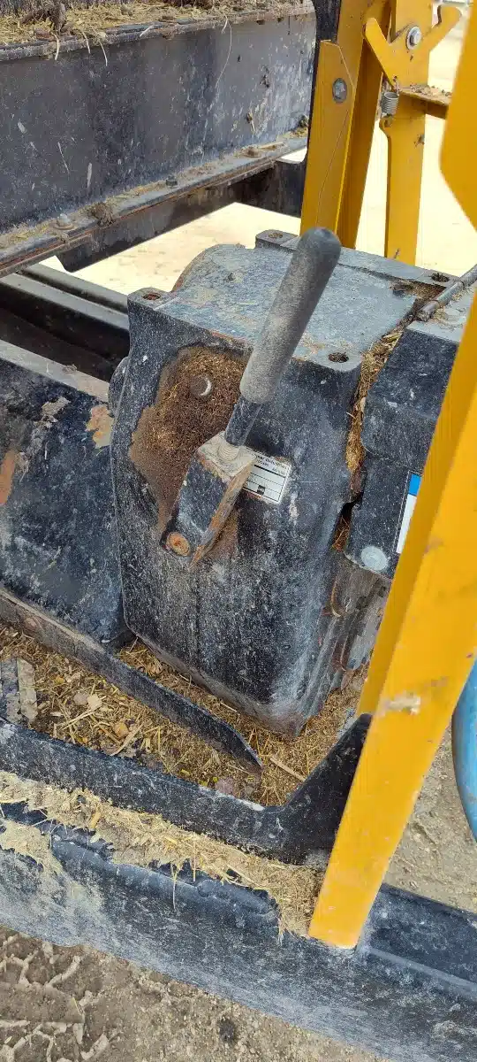 Gallery image 2 for Used 2021 Vermeer VT970 TMR Mixer