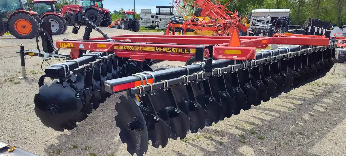 Gallery image 2 for New 2024 Versatile SD550 Legacy Disc