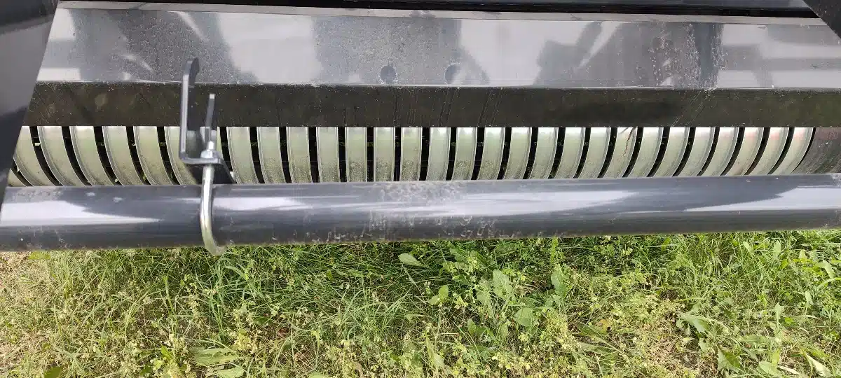 Gallery image 2 for New 2024 Kuhn VB 560 Round Baler