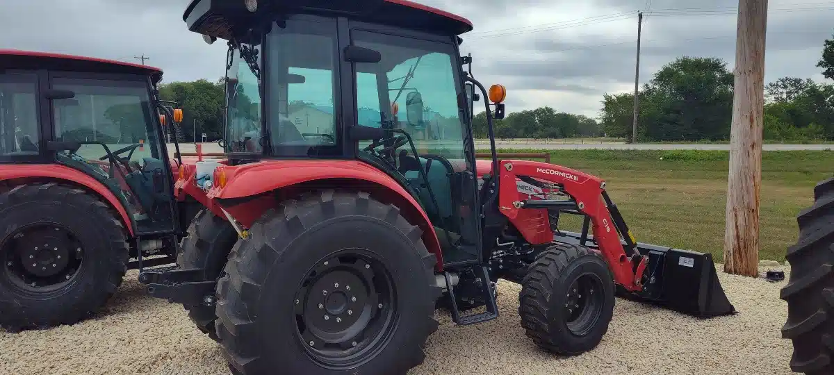 Gallery image 1 for New 2023 McCormick X1.37HC Tractor