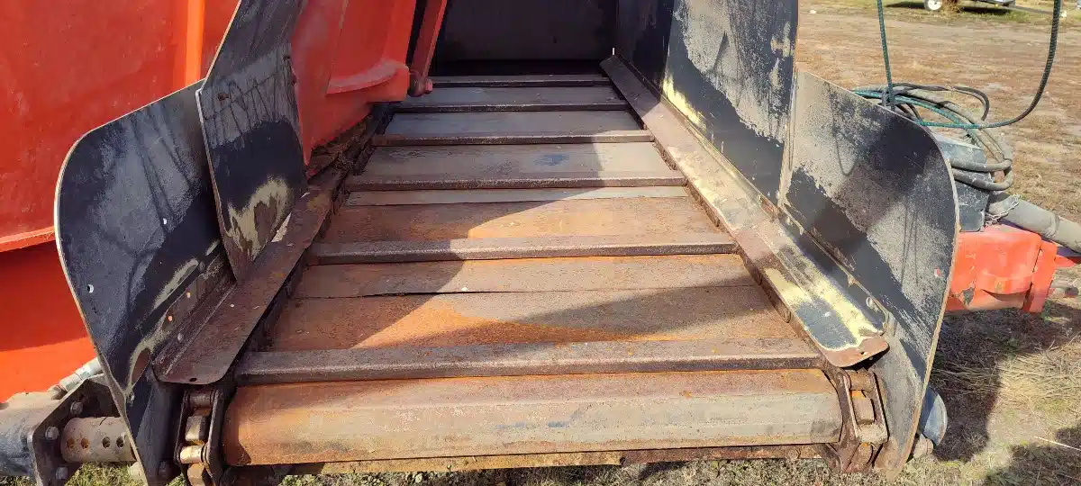 Gallery image 2 for Used Kuhn Knight VT 168 TMR Mixer