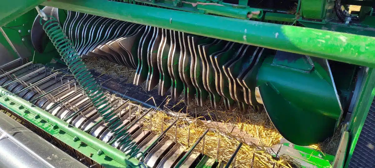 Gallery image 2 for Used 2020 John Deere 560M Round Baler