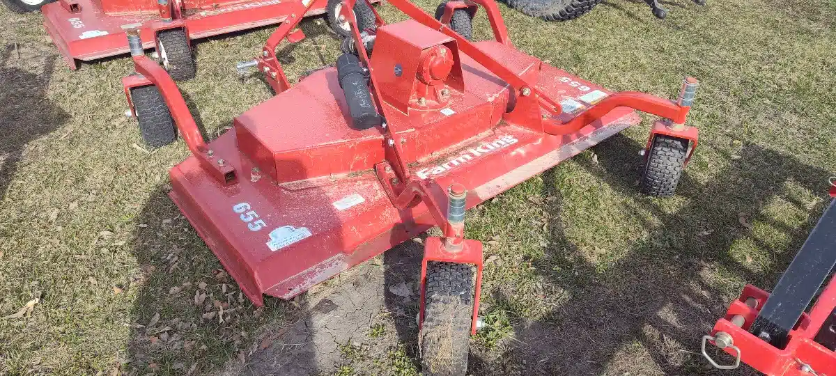 Gallery image 2 for New 2024 Farm King Y655 Mower - Finishing