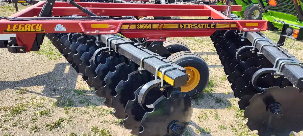 Gallery image 2 for New 2024 Versatile SD550 Legacy Disc