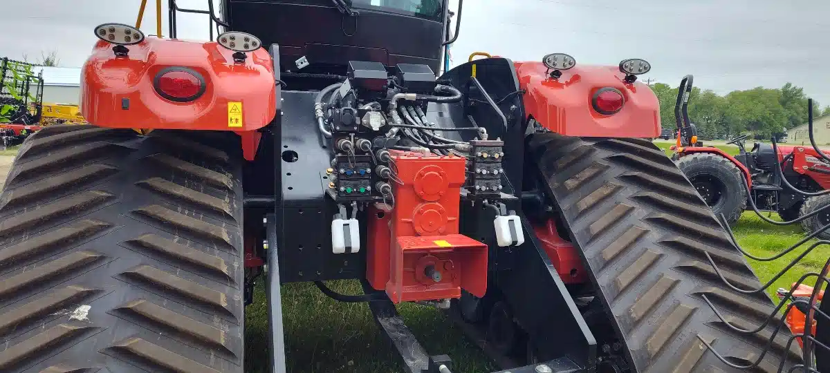 Gallery image 2 for New 2025 Versatile DT580 Tractor