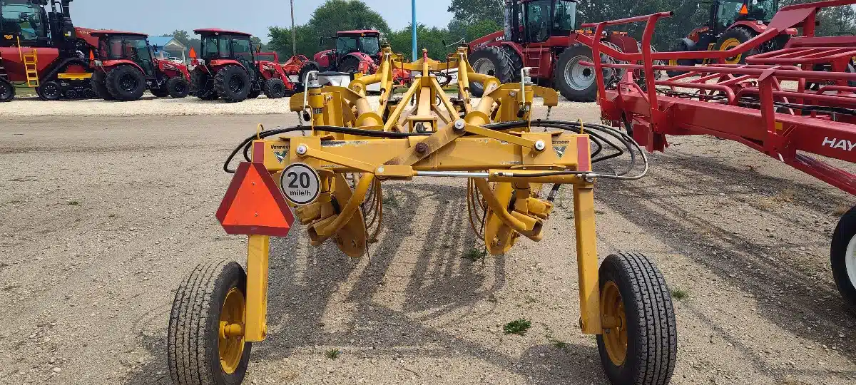 Gallery image 2 for Used 2023 Vermeer R2300 Rake