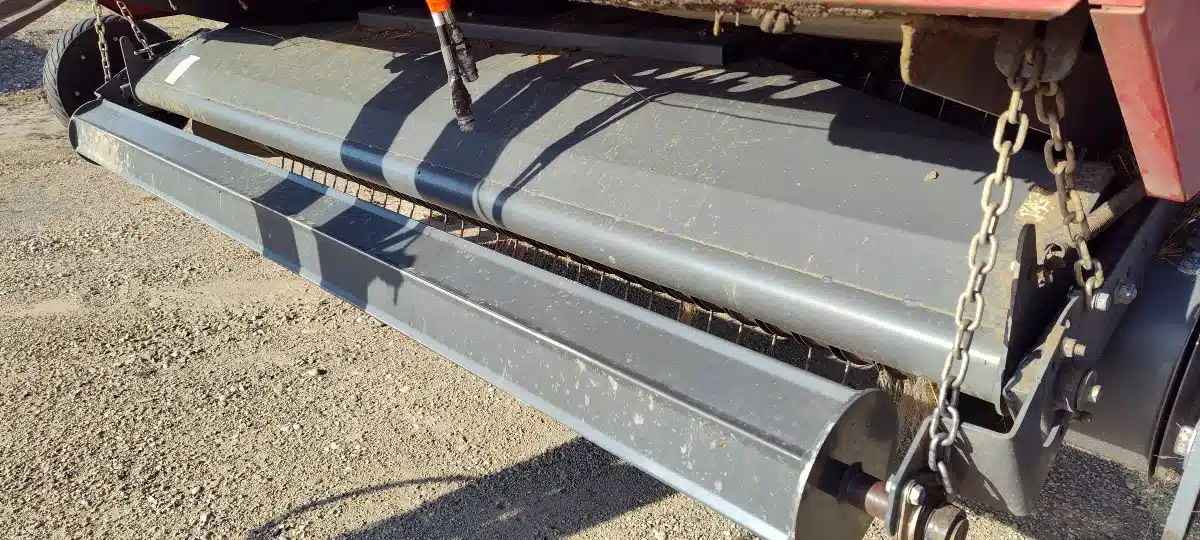 Gallery image 2 for Used 2016 Massey Ferguson 2956A Round Baler