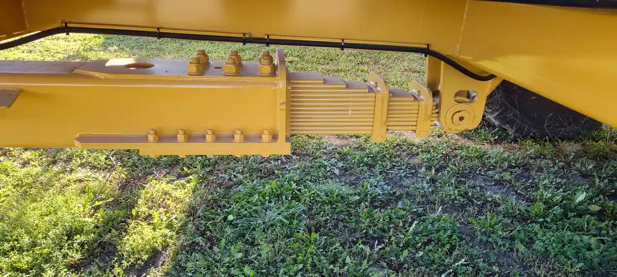 Gallery image 2 for New 2025 Vermeer MC1000 Manure Spreader