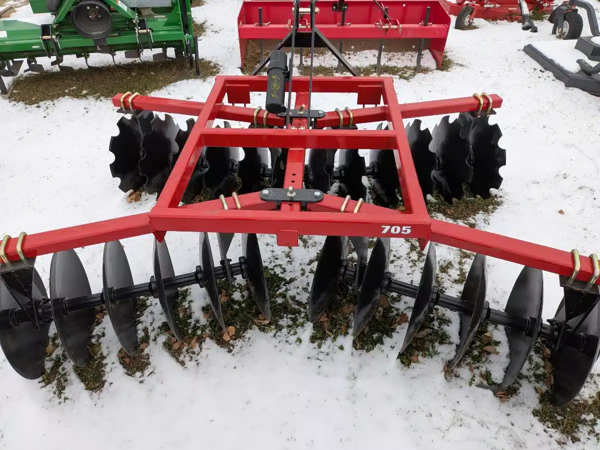 Gallery image 2 for New 2025 Farm King Y805TD Disc