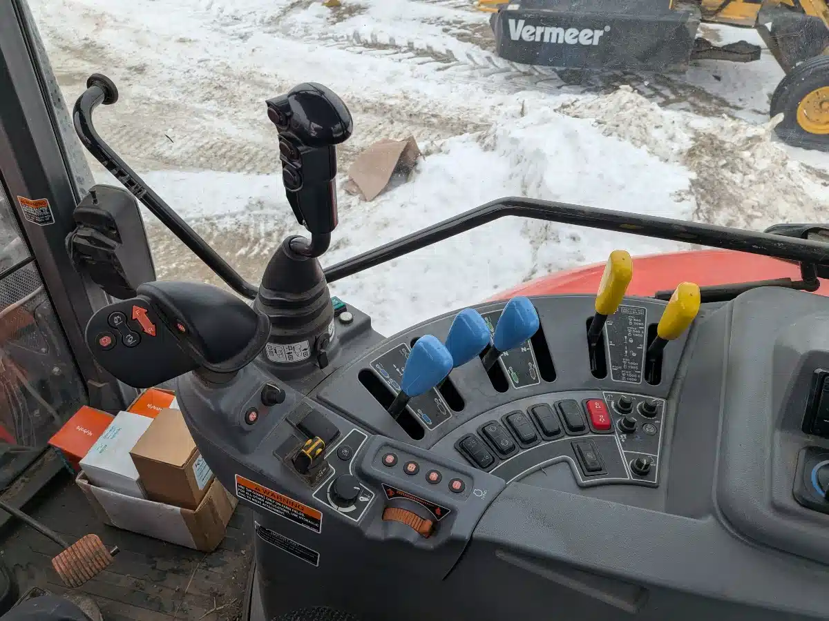 Gallery image 2 for 2019 Kubota M7-172 Tractor