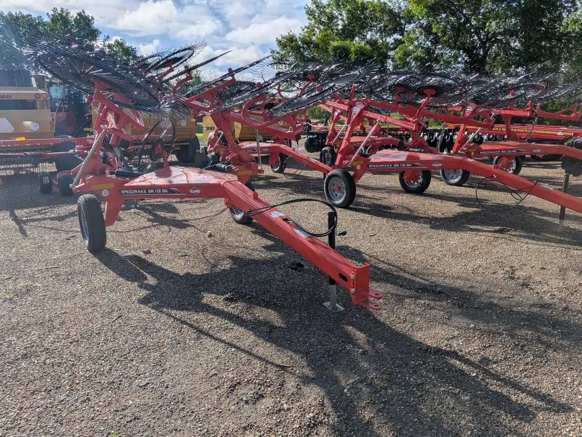 Gallery image 1 for 2026 Kuhn SR 112 GII SPEEDRAKE Rake